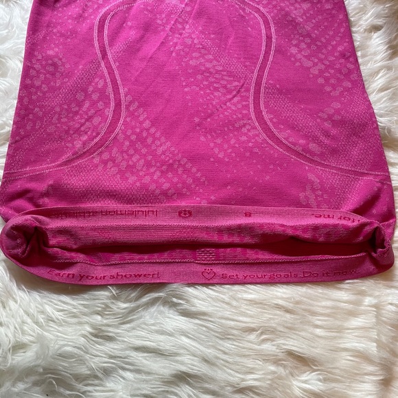 Lululemon 8 Run Swiftly Tech Racerback Tank Pink - Picture 3 of 10